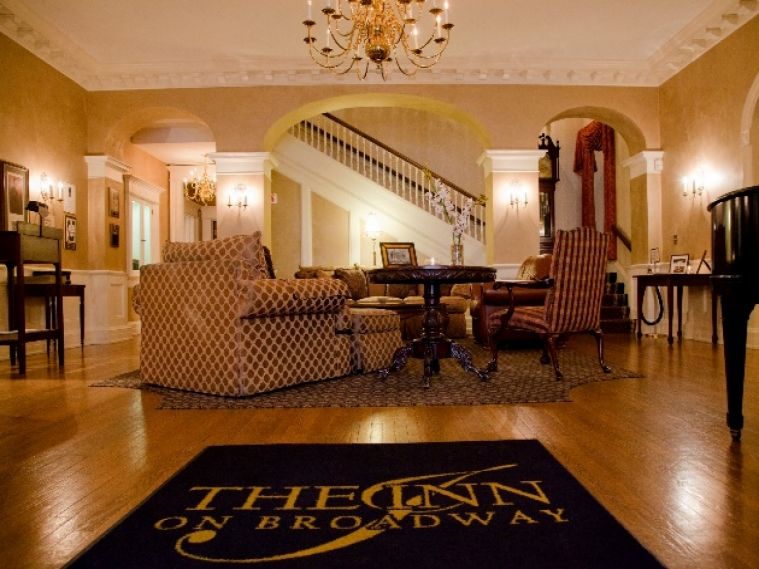 Inn On Broadway