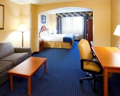 Holiday Inn Express Syracuse Airport