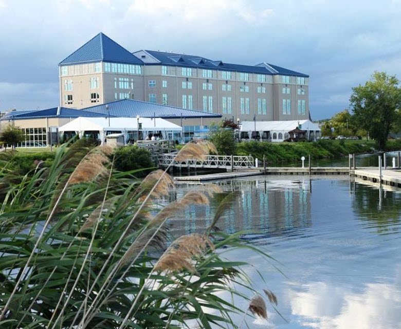 Ramada Geneva Lakefront